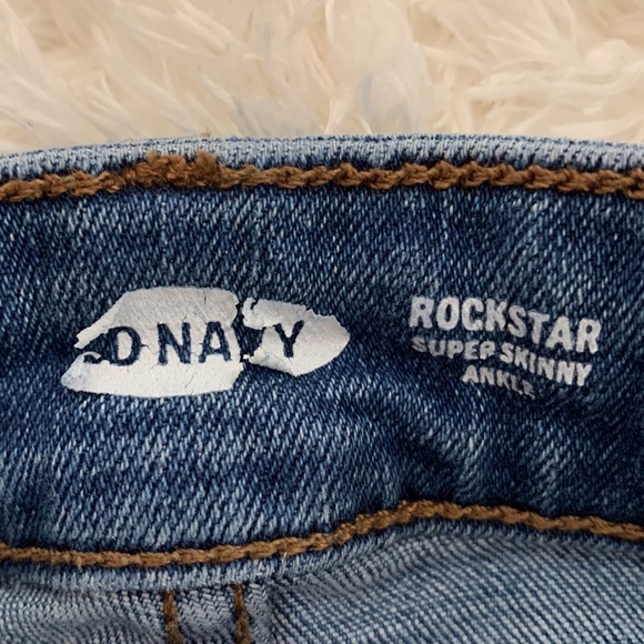 OLD NAVY Rockstar Super Skinny Ankle Jeans Sz 2 - Picture 6 of 10